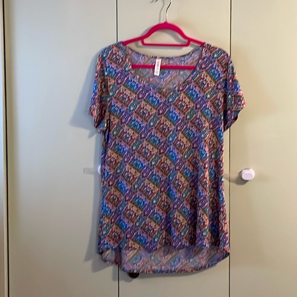 LulaRoe Classic T